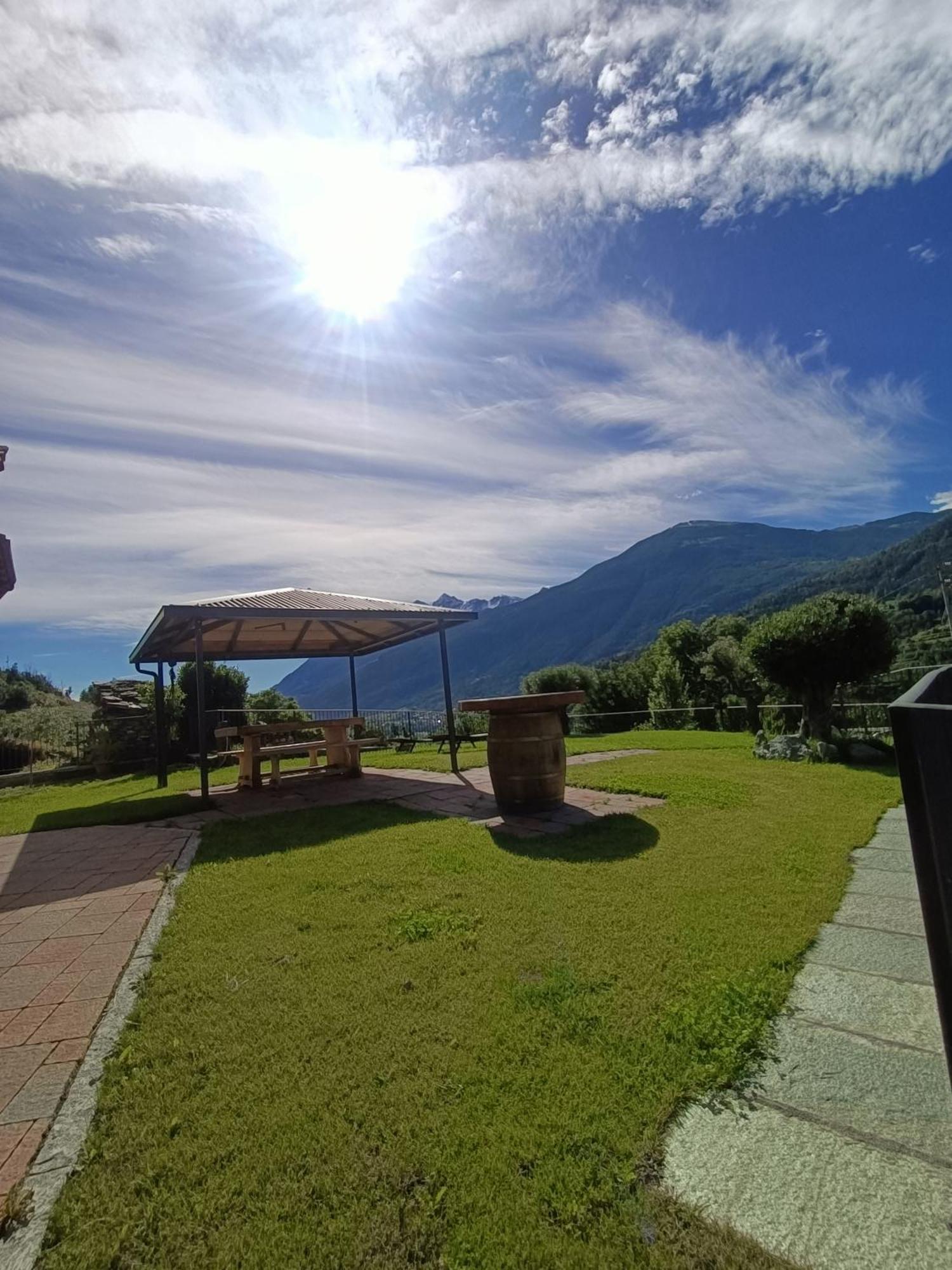 Le Temps Retrouve - Casa Tipica Con Giardino Villa Villeneuve Eksteriør bilde